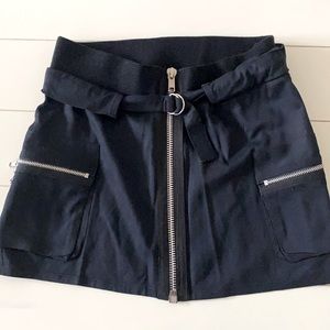 Fetch gorgeous cargo skirt size small